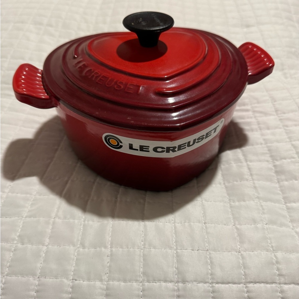 Le Creuset Cerise (Cherry Red) 2 quart Dutch Oven